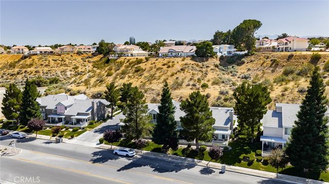 13310 Spring Valley B, Victorville, CA 92395