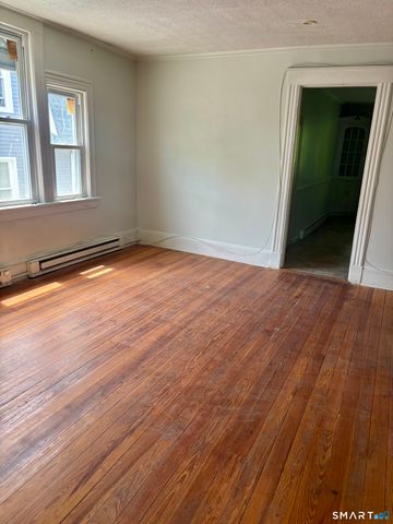 185 Monmouth Avenue, Waterbury, CT 06704