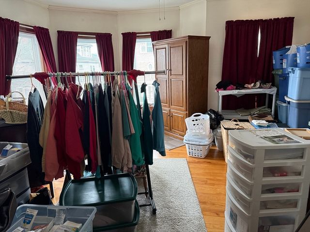 3 Gardner Pl, Leominster, MA 01453