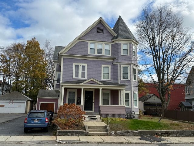 3 Gardner Pl, Leominster, MA 01453