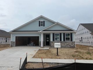 4289 Farmfield Drive, Navassa, NC 28451