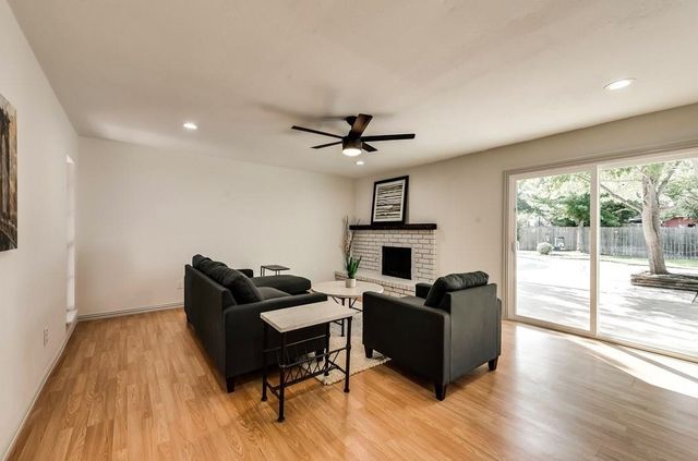 3517 Knoll Point Drive, Garland, TX 75043