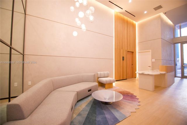 227 NE 2nd Street 1807, Miami, FL 33132