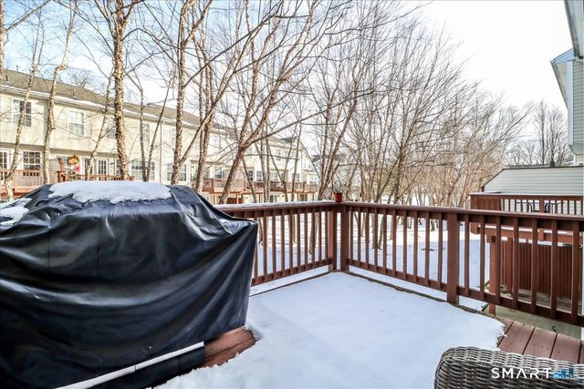 2004 Eaton Court 2004, Danbury, CT 06811