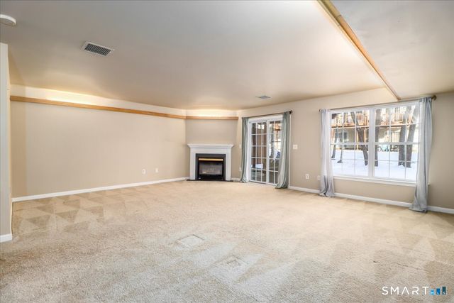 2004 Eaton Court 2004, Danbury, CT 06811