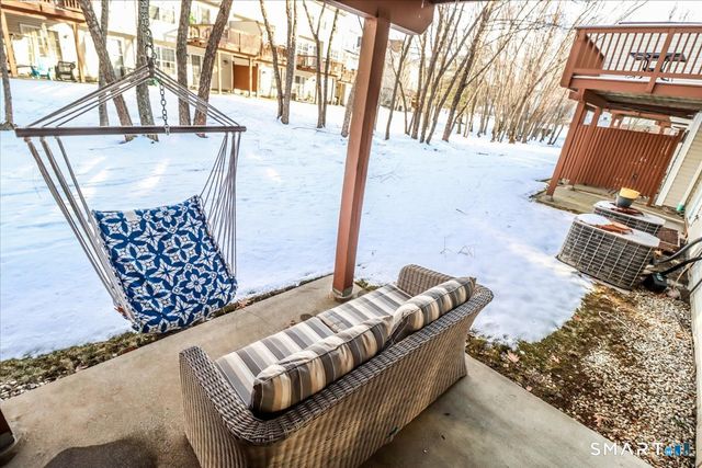 2004 Eaton Court 2004, Danbury, CT 06811