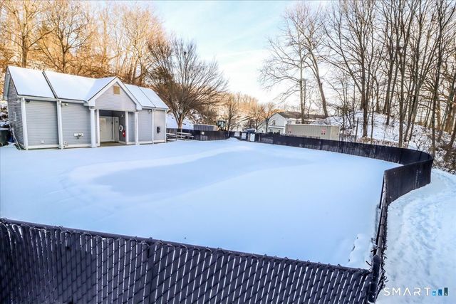 2004 Eaton Court 2004, Danbury, CT 06811