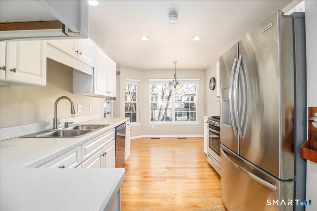 2004 Eaton Court 2004, Danbury, CT 06811