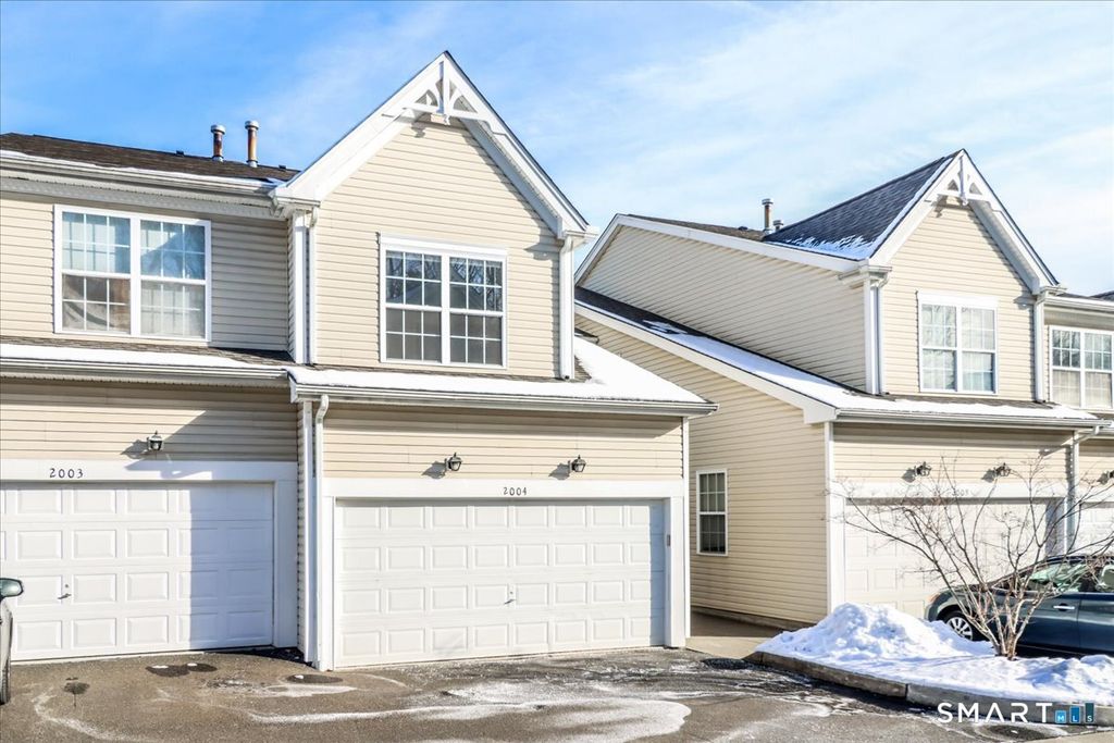 2004 Eaton Court 2004, Danbury, CT 06811