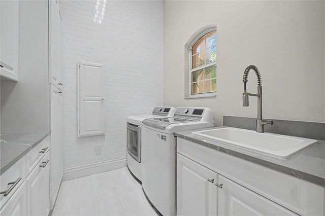 1306 PLAYMOOR DRIVE, Palm Harbor, FL 34683