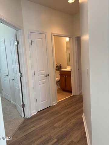 542 Tomkins Loop, Cary, NC 27519