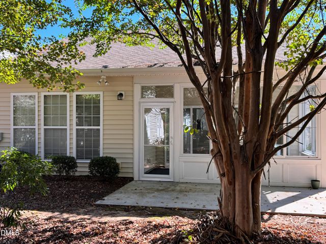 542 Tomkins Loop, Cary, NC 27519