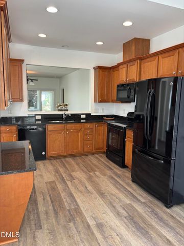 542 Tomkins Loop, Cary, NC 27519