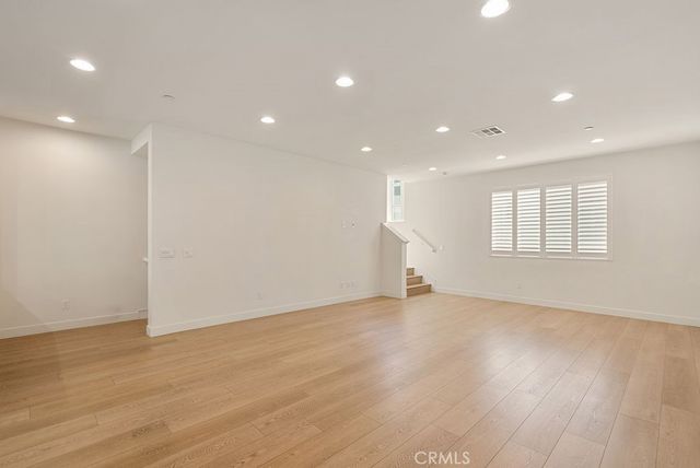 5750 Acacia Lane, Lakewood, CA 90712
