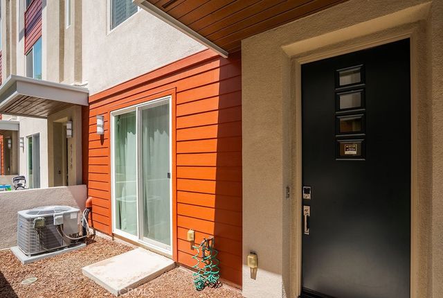 5750 Acacia Lane, Lakewood, CA 90712