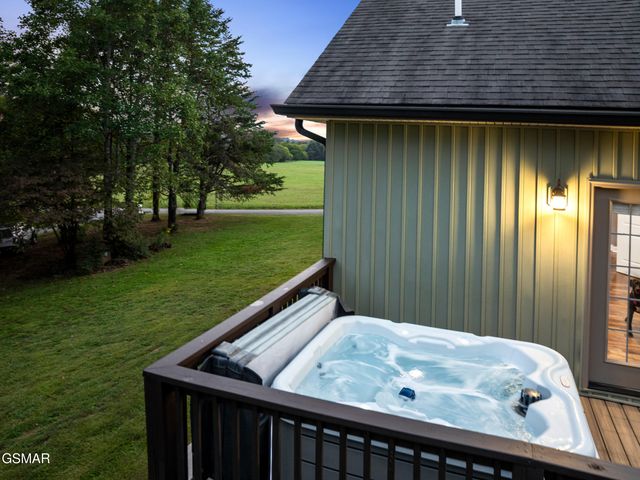 138 Rock Hill Road, Maryville, TN 37804