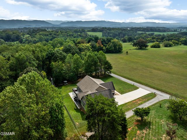 138 Rock Hill Road, Maryville, TN 37804