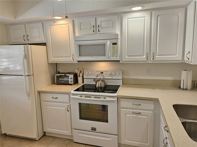 764 AVENIDA ESTANCIA 206, Venice, FL 34292