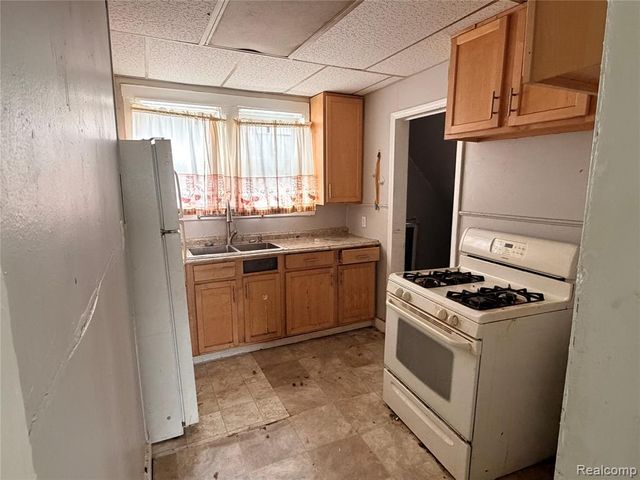 14002 Vaughan Street, Detroit, MI 48223