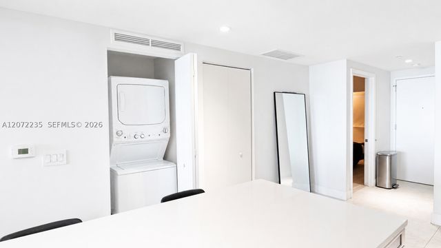 650 NE 32nd St 1502, Miami, FL 33137