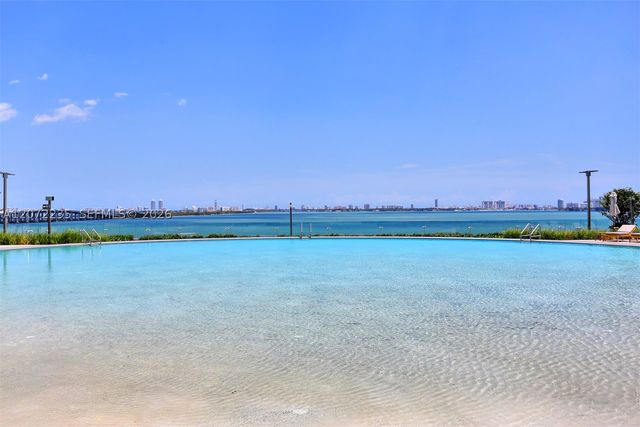 650 NE 32nd St 1502, Miami, FL 33137