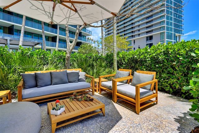 650 NE 32nd St 1502, Miami, FL 33137