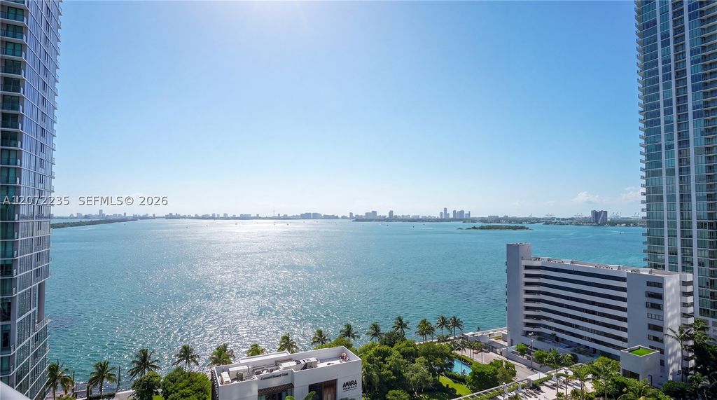650 NE 32nd St 1502, Miami, FL 33137