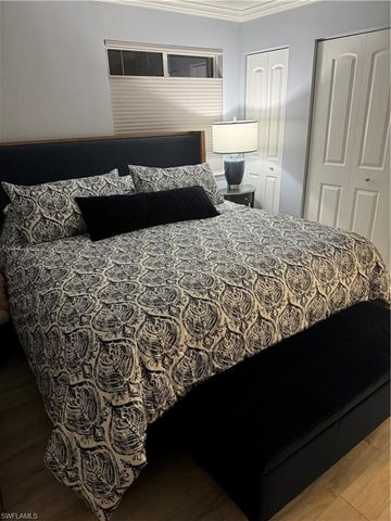 960 7th ST S # 103, Naples, FL 34102