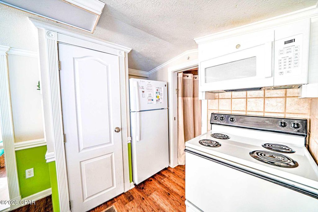 Image 14 of property listing at 466 Marlin Drive, Panama City Beach, FL 32408