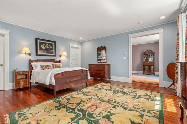 50 W Side Rd, Milton, MA 02186