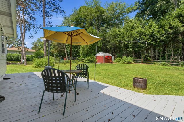 213 Acme Drive, Middlebury, CT 06762