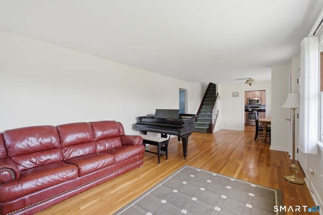 213 Acme Drive, Middlebury, CT 06762