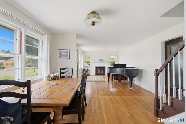 213 Acme Drive, Middlebury, CT 06762