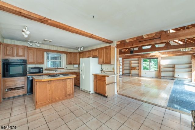 30 Shale Hill Rd, Wantage Twp., NJ 07461