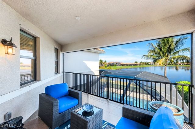 2735 Cinnamon Bay CIR, Naples, FL 34119