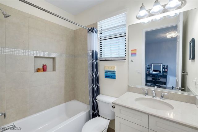 2735 Cinnamon Bay CIR, Naples, FL 34119