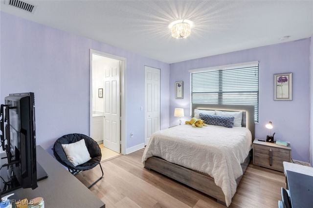 2735 Cinnamon Bay CIR, Naples, FL 34119