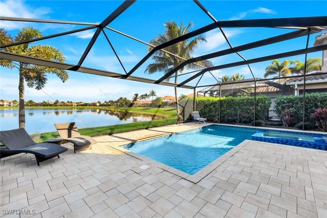2735 Cinnamon Bay CIR, Naples, FL 34119