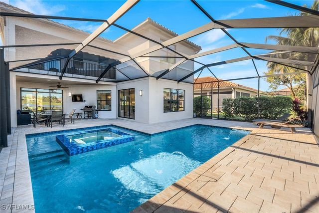 2735 Cinnamon Bay CIR, Naples, FL 34119