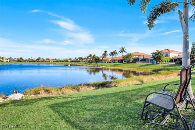 2735 Cinnamon Bay CIR, Naples, FL 34119