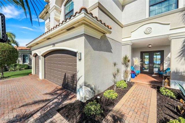 2735 Cinnamon Bay CIR, Naples, FL 34119