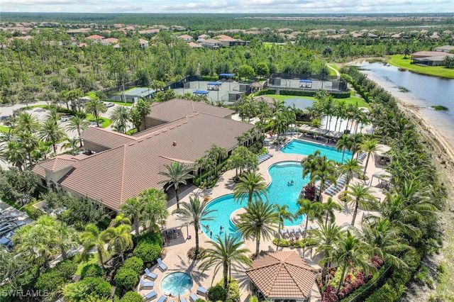 2735 Cinnamon Bay CIR, Naples, FL 34119