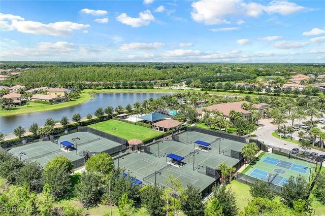 2735 Cinnamon Bay CIR, Naples, FL 34119