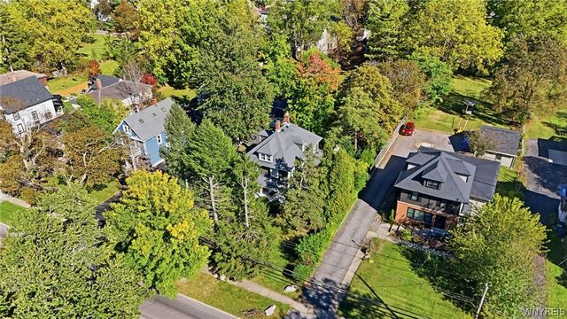 94 S Forest Road, Amherst, NY 14221