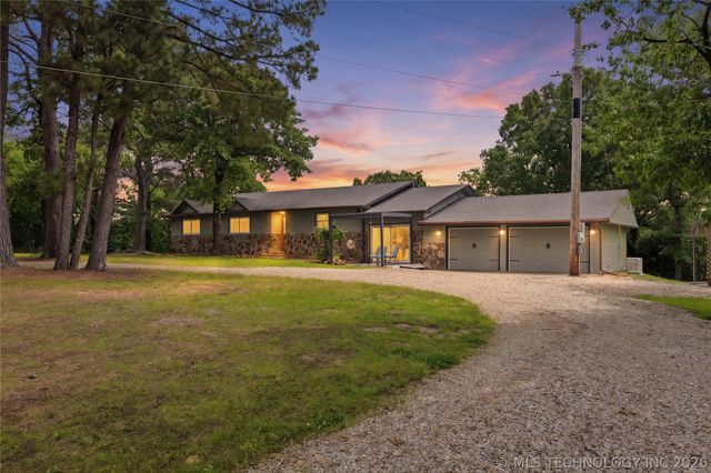 95877 S 4545 Circle, Vian, OK 74962