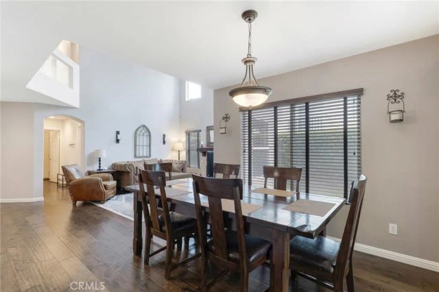 19324 Runnymede, Reseda, CA 91335