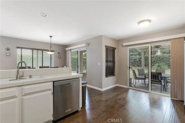 19324 Runnymede, Reseda, CA 91335