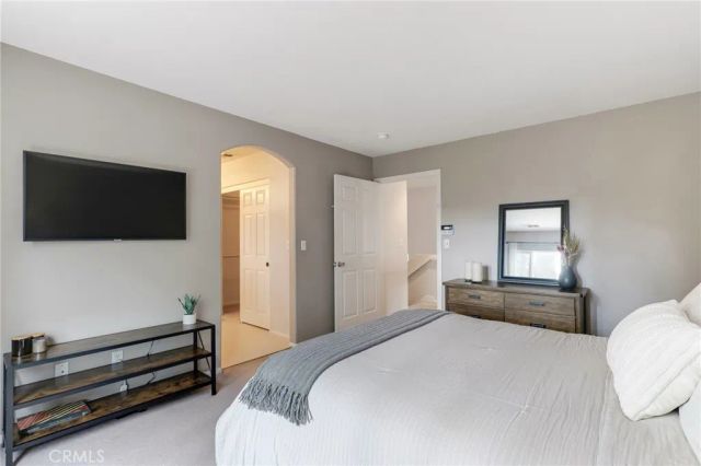 19324 Runnymede, Reseda, CA 91335