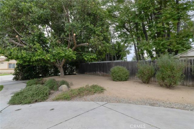 19324 Runnymede, Reseda, CA 91335