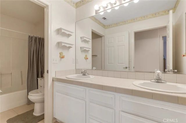19324 Runnymede, Reseda, CA 91335